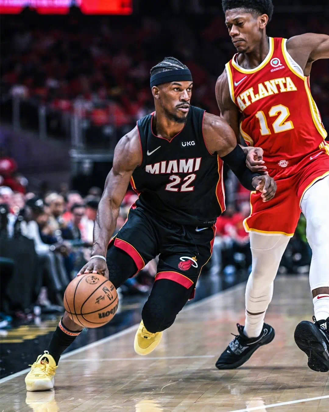 巴特勒在澳大利亚队比赛中出色发挥，刷新纪录引发热议！全场沸腾不已(f1澳大利亚站回放)