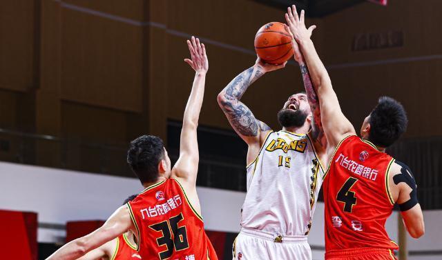 包含里昂训练开放日；赛前刷新队史纪录引欢呼；CBA季后赛在即；数据趋势出现新变化的词条