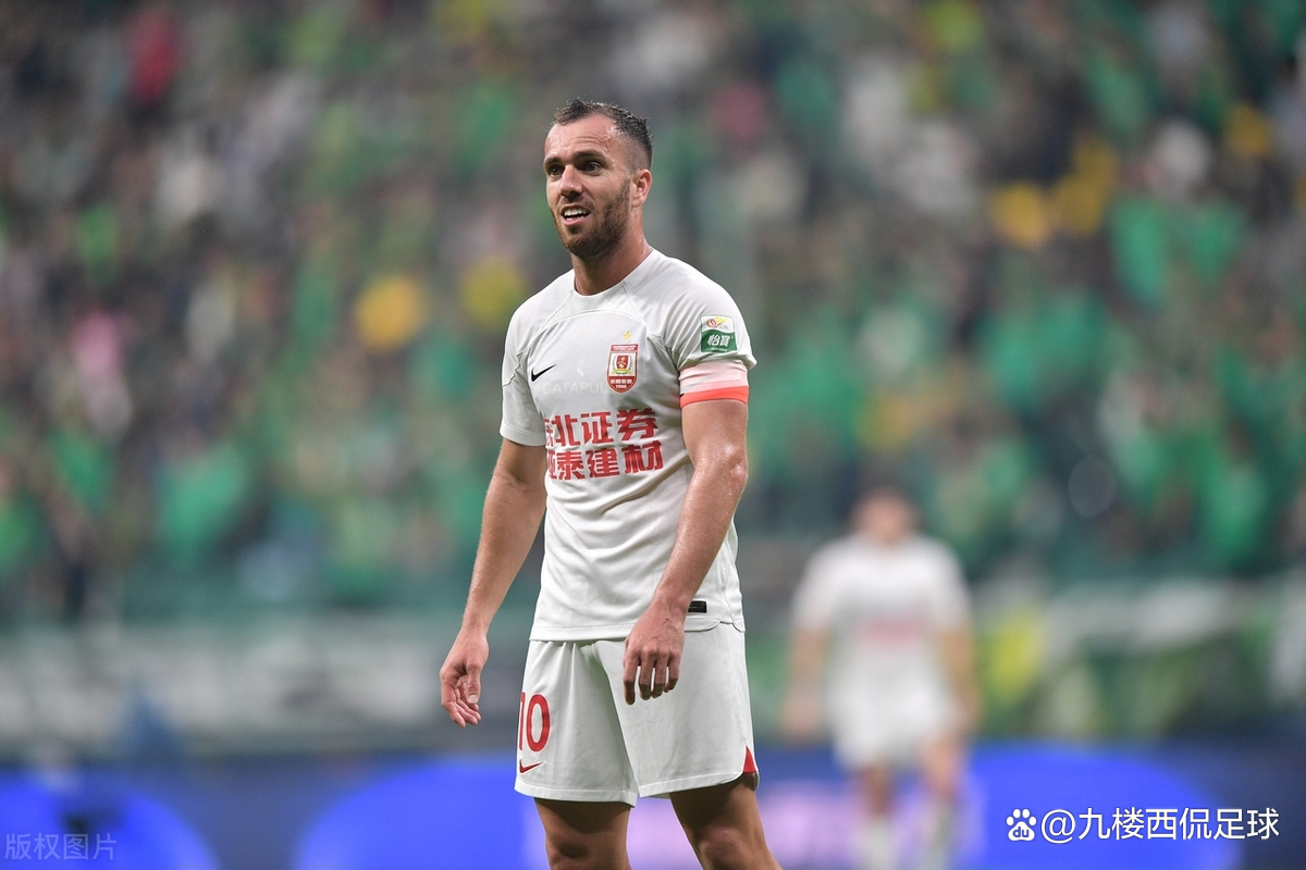 包含足总杯转会期再迎强敌；斯图加特官宣签约；主帅态度：质疑声仍在；细节决定成败的词条-九游体育