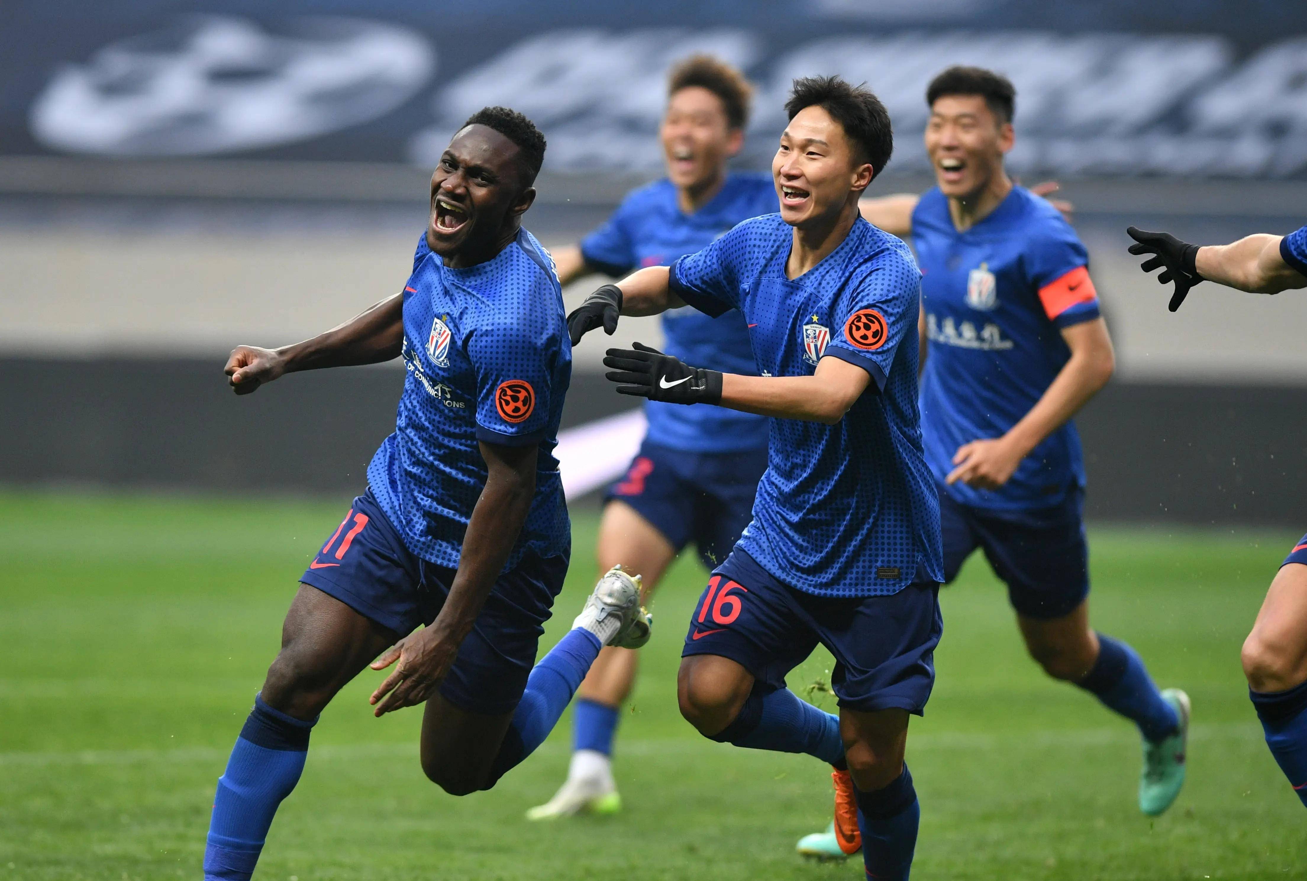 里程碑夜上海申花再遭质疑，亚冠冲刺阶段刷纪录，态度坚定，球探报告显示潜力的简单介绍